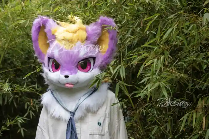 Featured image of post XDU furry shots for SuvwI' (戍维)